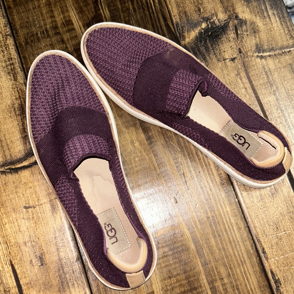 Womens UGG loafers. Size 8
